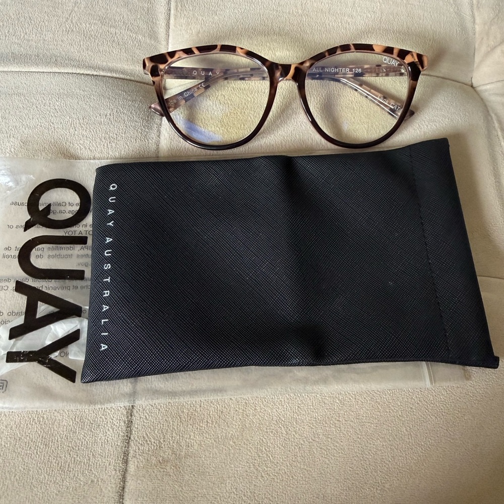 Quay Australia Tortoiseshell Blue Light Readers